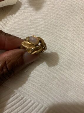 Vintage Avon Gold-Tone Multicolor Opal Ring - size 6